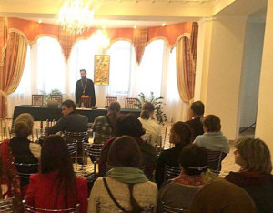 sobranie-pomoshhnikov-po-molodezhnoj-rabote